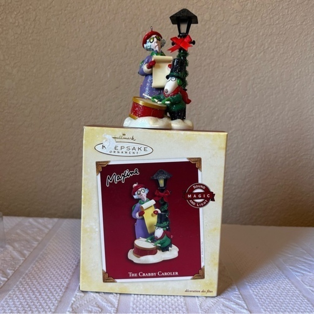 NWT Hallmark Maxine Christmas Ornament with Light and‎ Sound Dated 2005
